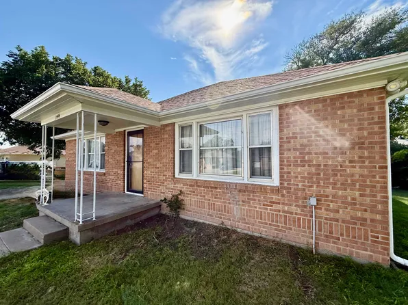 1444 N Kansas St, Russell, KS 67665