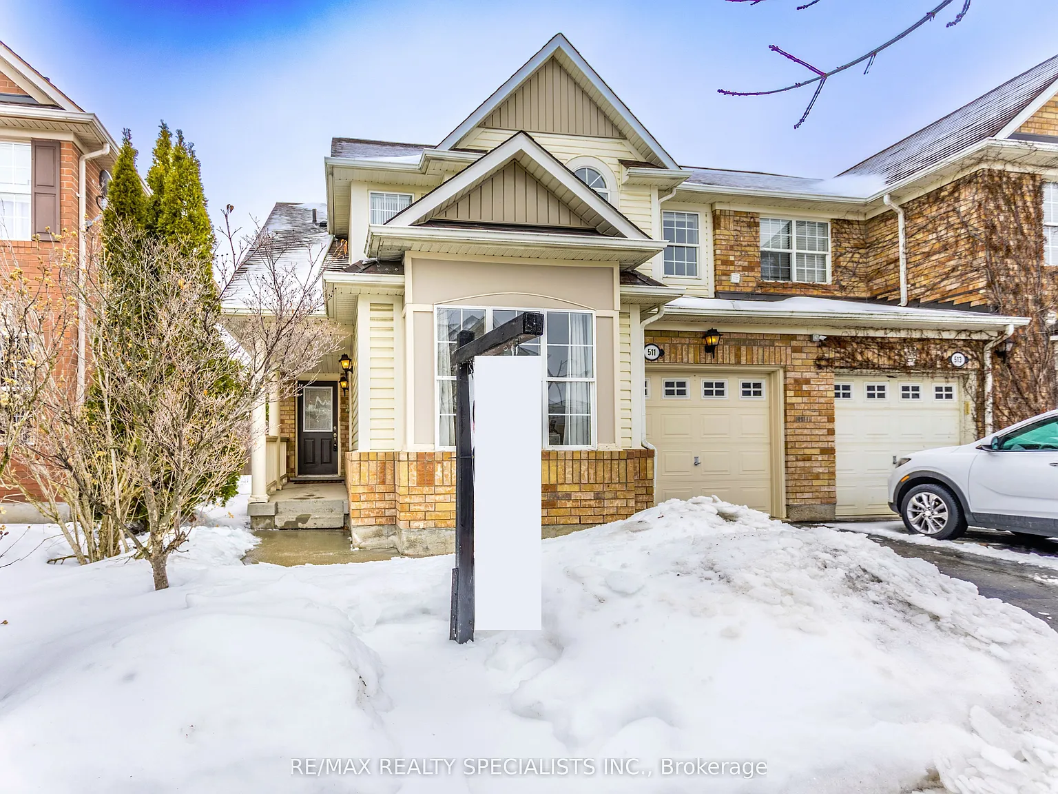 4 bed, $3,275 — Photo 2