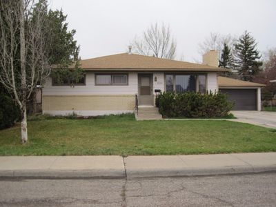 233 19th Ave NW, Great Falls, MT, 59404