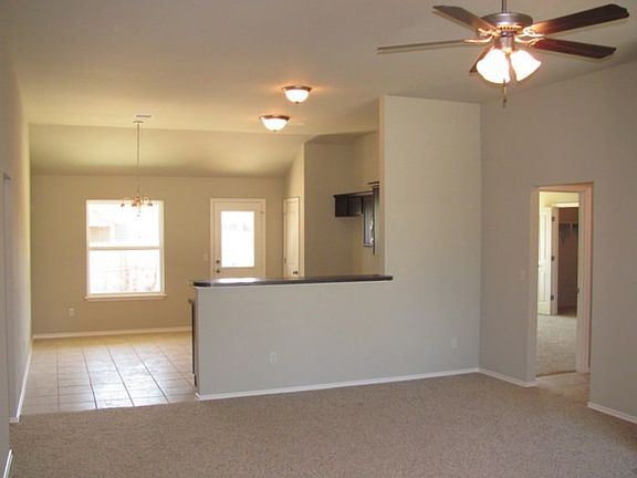 Living open to Kitchen 10 ceilings