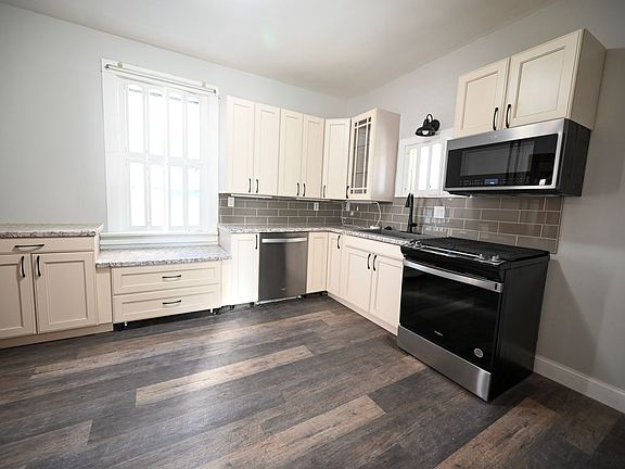 2nd image of 405 W Main St