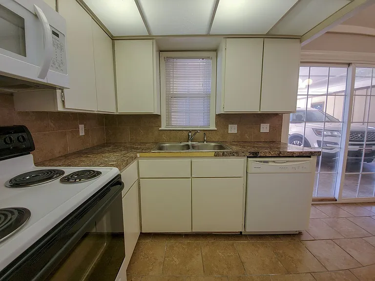 32 Cheyenne Dr — Photo 8
