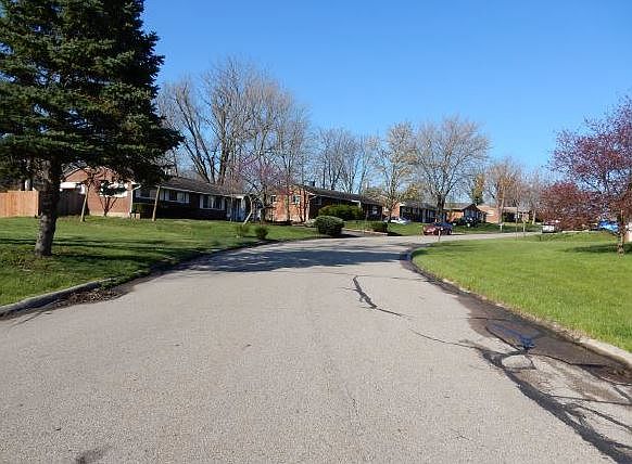 2nd image of 106 Peach Orchard Pl