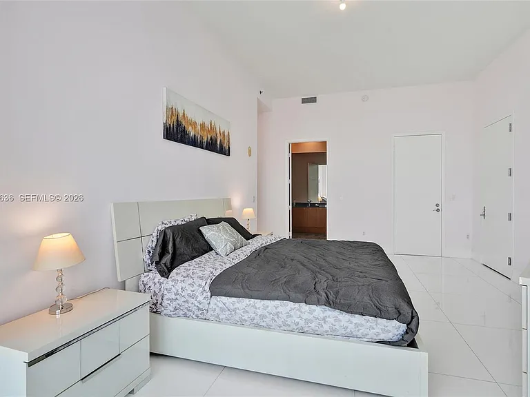 16001 Collins Ave #4305 — Photo 29