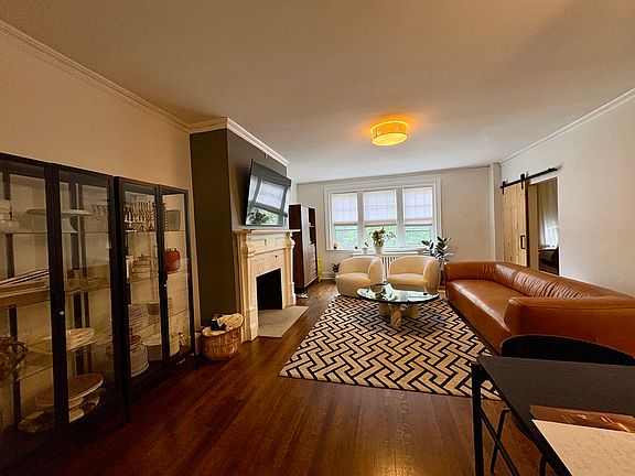 4th image of 6 Lanark Rd APT 1