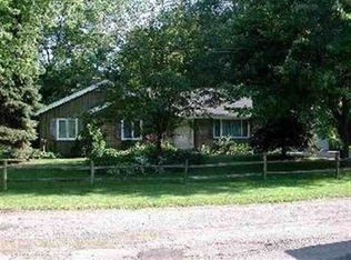 2375 Sunnydale Dr, Temperance, MI 48182