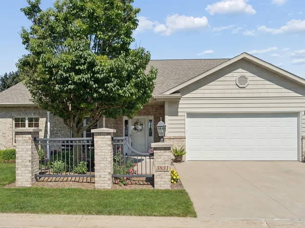 3831 N Wayside Ln, Appleton, WI 54913