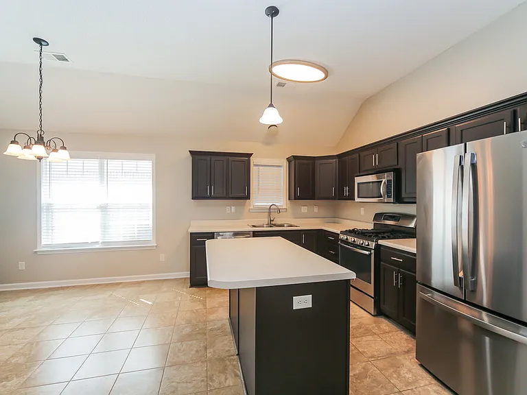 7333 Green Ash Dr — Photo 7