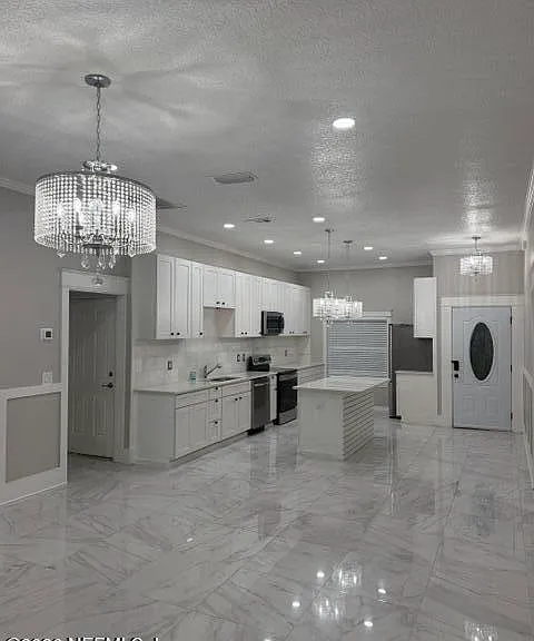 1809 Penzance Pkwy — Photo 2