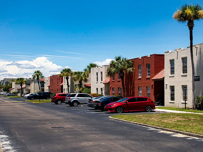 Three Fountains Apartments — Photo 19