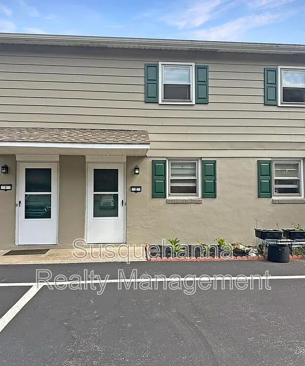 2 Arwin Dr #2