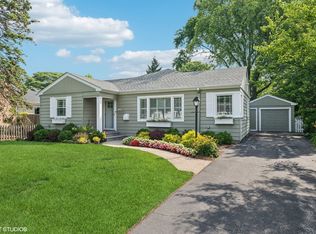 1539 Greenleaf Ave, Lake Forest, IL 60045