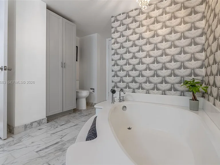4000 Towerside Ter #308 — Photo 29