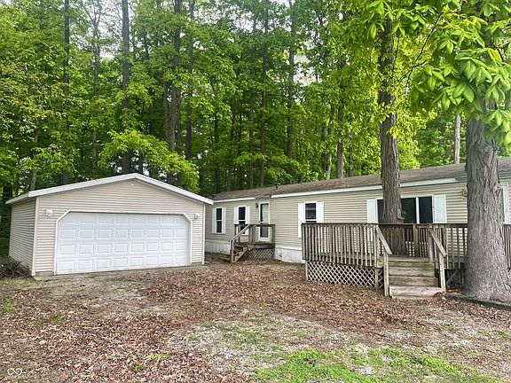2nd image of 157 Lazy River Rd