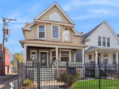 2343 N Lawndale Ave, Chicago, IL, 60647