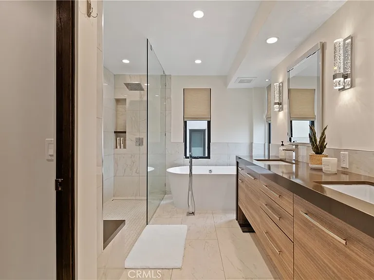 802 Bard St — Photo 18