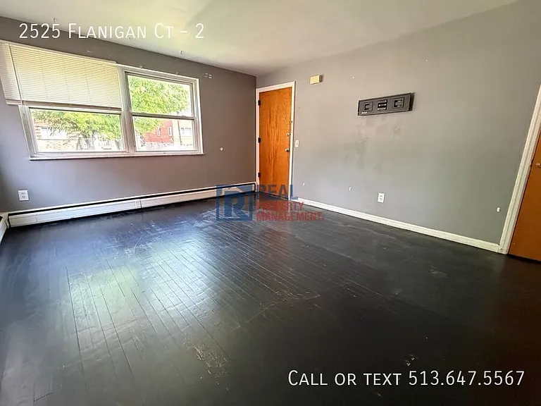 2525 Flanigan Ct #2 — Photo 3