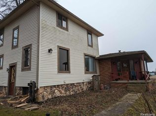 5801 Miller Rd, Marlette, MI 48453