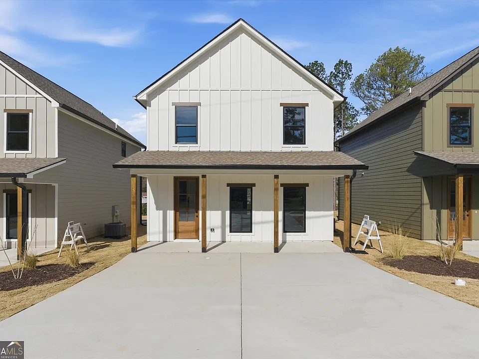 103 Carroll Cir