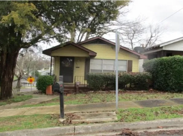 131 58th St, Fairfield, AL 35064