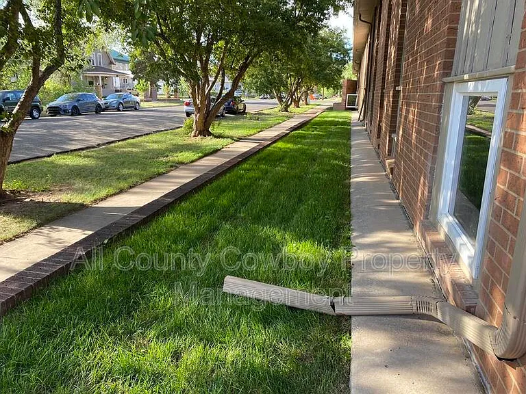 1000 E Garfield St #13 — Photo 15