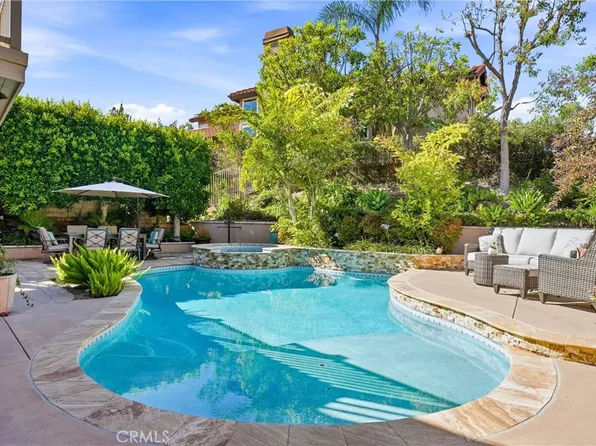32031 Lomita Dr, Trabuco Canyon, CA 92679