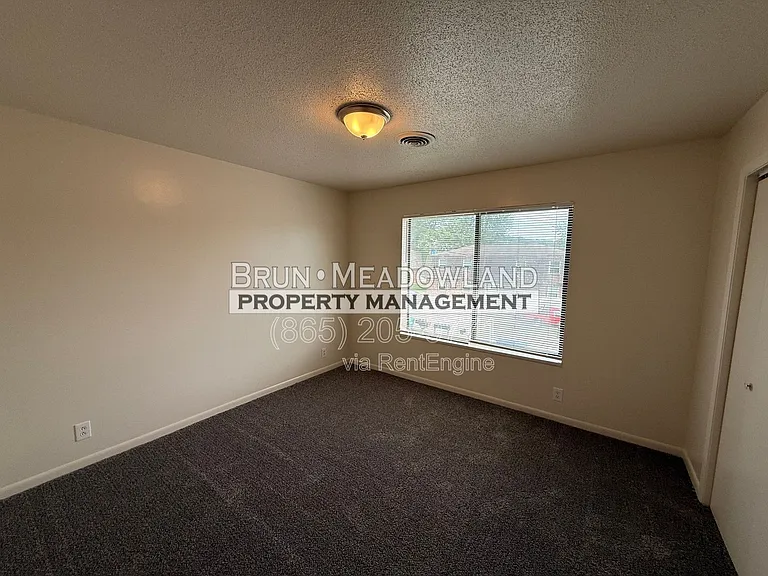 10409 Victoria Dr #D — Photo 39