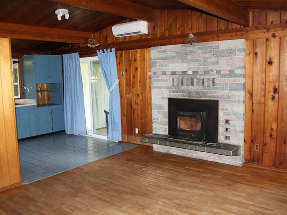 4th image of 9635 Mariner Dr NW