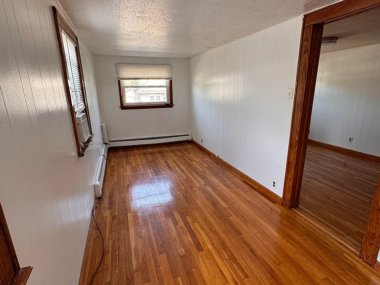 3 Hillside Ct #2 — Photo 5