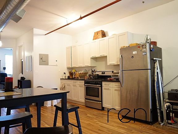 4th image of 1093 Putman Ave #G