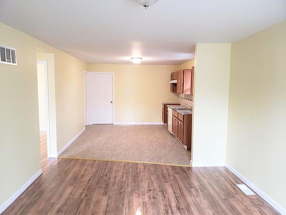 3rd image of 9811 Saint Charles Ln