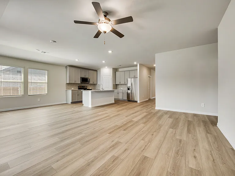 2729 Nene St — Photo 4