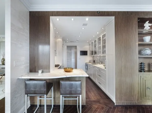 15 West 63rd Street image 5 of 13