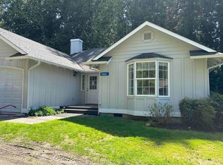 5661 NE Foster Rd, Bainbridge Island, WA 98110