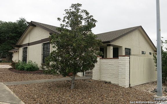 2nd image of 10302 Grand Cir