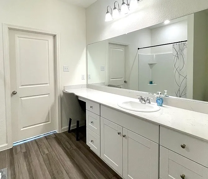35 Glen Crossing Rd — Photo 18