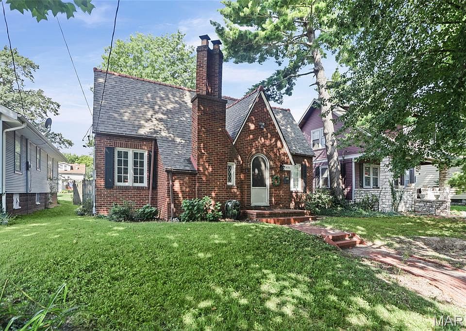 1st image of 1830 Worden Ave
