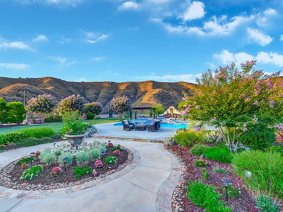 5th image of 932 Sunset Hills Ln
