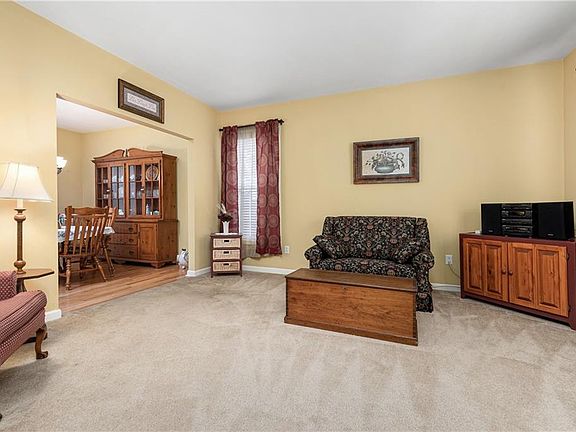 4th image of 170 Providence Pike Unit 20