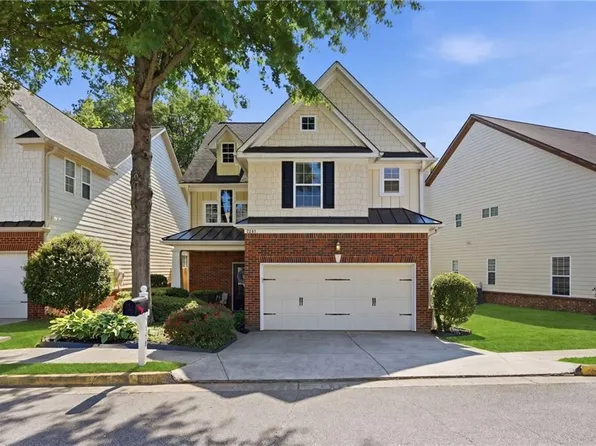 5740 Chatham Cir, Norcross, GA 30071