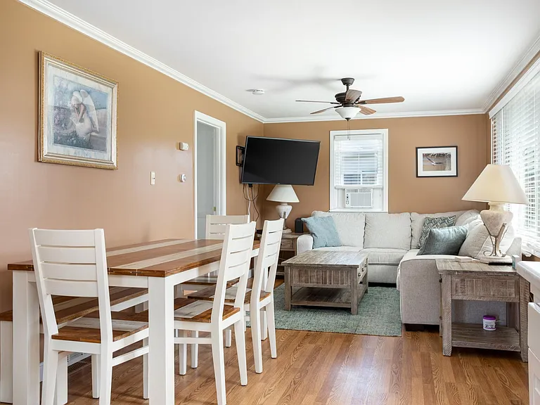 63 Sand Hill Cove Rd — Photo 8