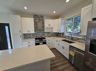 9139 1/2 Vicki Dr, Santa Fe Springs, CA 90670