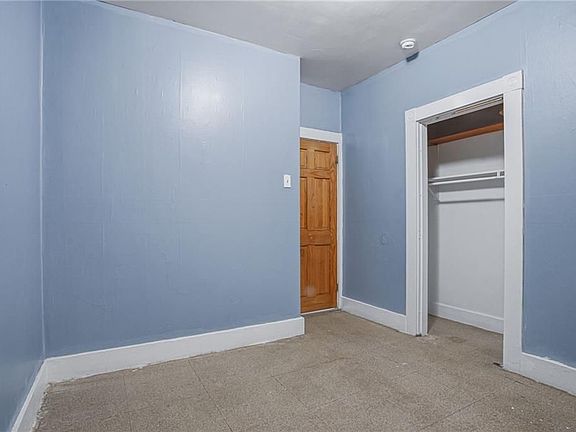 5th image of 913 Social St Floor 2