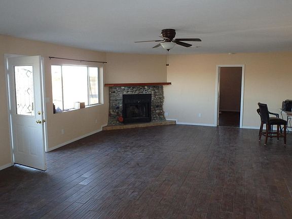 3rd image of 29440 Rainbow Ave