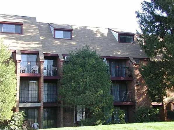 38 N Main St APT 17, West Hartford, CT 06107