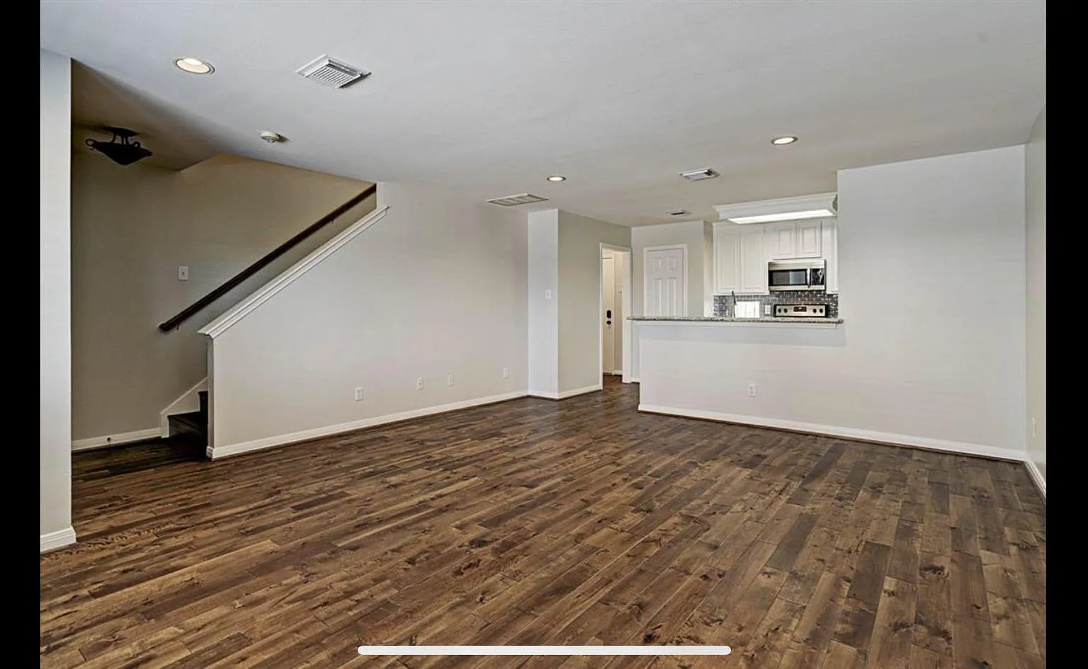 1514 Tuam St — Photo 2
