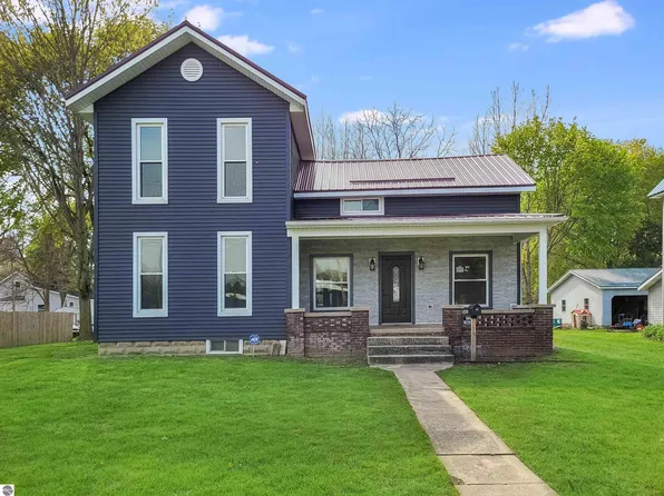 214 S Pine St, Saint Louis, MI 48880