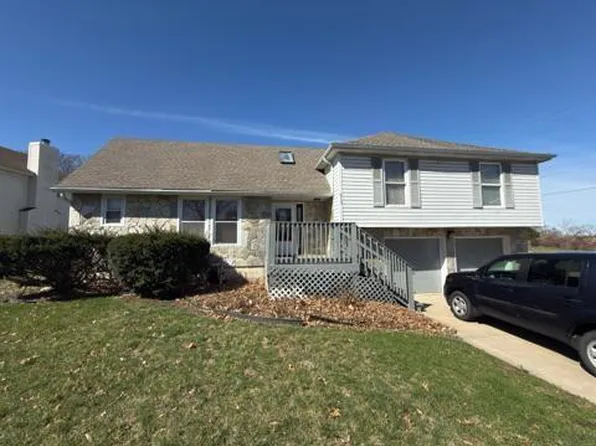 913 NW 37th St, Blue Springs, MO 64015