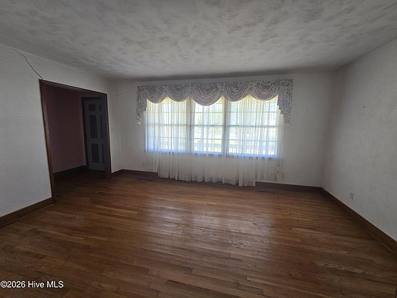 2nd image of 426 Boone Farm Road