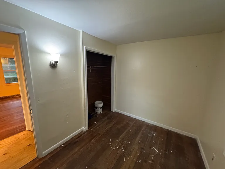 89 Priscilla St — Photo 2